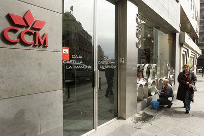 Una oficina de CCM, en Madrid.