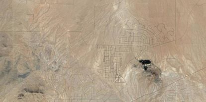 Calles vacías en el desierto de Mojave (California). |