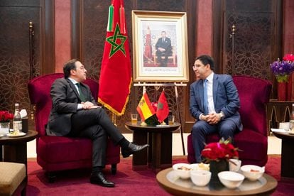 El ministro de Asuntos Exteriores, José Manuel Albares, y su homólogo marroquí, Naser Burita, el miércoles en Nueva York.