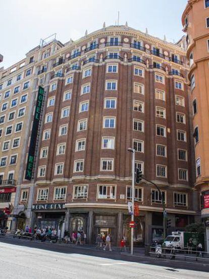 Fachada del Hotel Rex, en la Gran V&iacute;a.