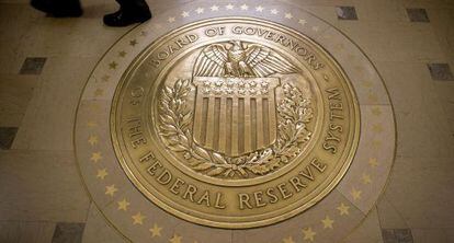 El escudo de la Reserva Federal estampado en el suelo de la sede de Washington.
