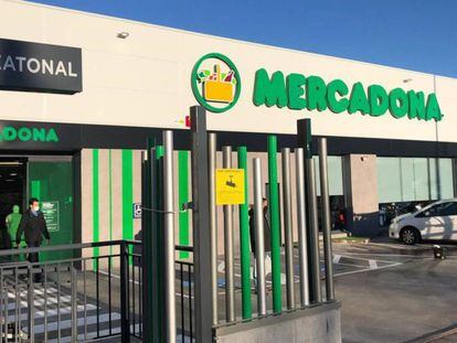 Mercadona vende 27 tiendas al fondo israelí MDSR por 100 millones