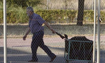 Oubi&ntilde;a saliendo de la c&aacute;rcel en julio de 2012