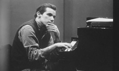 El pianista Glenn Gould.