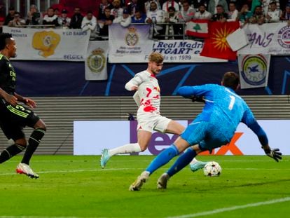 Timo Werner anota el tercer gol de Leipzig ante el Real Madrid.