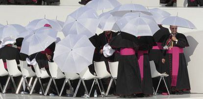Obispos cat&oacute;licos durante un acto de la Jornada Mundial de la Juventud celebrada en Madrid el pasado verano.