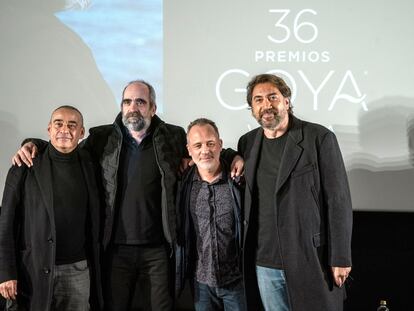 Desde la izquierda, Eduard Fernández, Luis Tosar, Javier Gutiérrez y Javier Bardem, este jueves antes del coloquio en la Academia de Cine en Madrid.