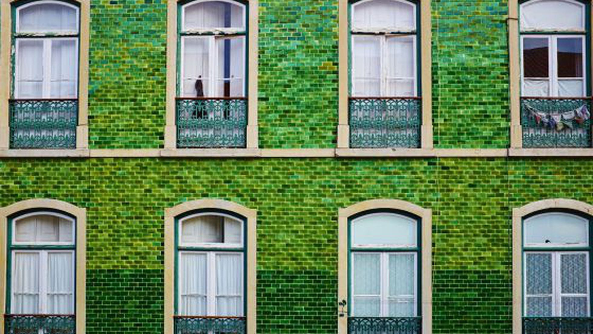 Cómo cortar azulejos en línea recta - Roque Materiales