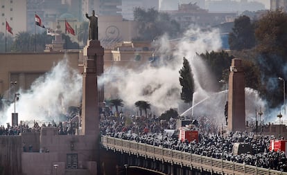 Protestas contra el Gobierno en El Cairo en enero de 2011, preludio de la primavera árabe.