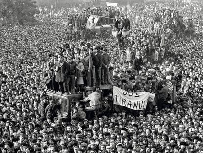 Manifestaciones en Bucarest contra el dictador Nicolae Ceausescu en diciembre de 1989. 