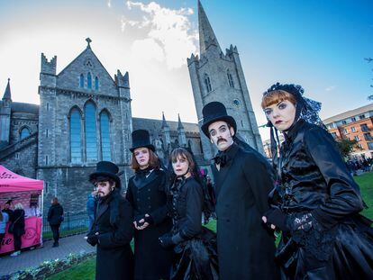 Participantes en el festival Bram Stoker de Dublín.