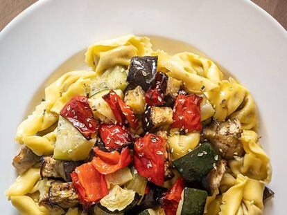 Pasta con verduras asadas