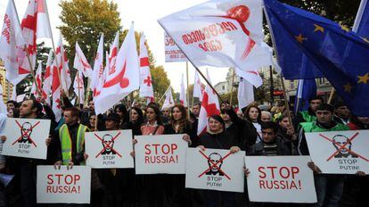Protesta contra el presidente ruso, en la capital de Georgia el 15 de noviembre