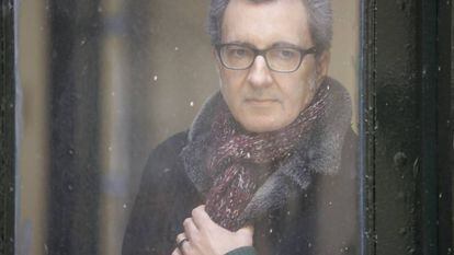 El escritor Eloy Tizón, retratado en Madrid el pasado 8 de febrero.