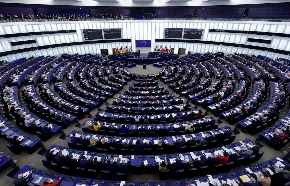 El Parlamento Europeo vota una ley ‘histórica’ sobre inteligencia artificial sin resolver problemas clave |  Tecnología