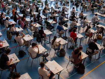 Examen de Selectividad en la Universidad de La Rioja, el 1 de junio de 2022.