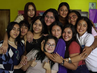 La capacitación de Mariposas Rojas para mujeres jóvenes en el departamento de Chalatenango, en El Salvador