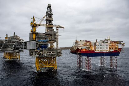 Noruega tiene el mayor fondo soberano. En la imagen, plataforma petrolífera en el Mar del Norte.