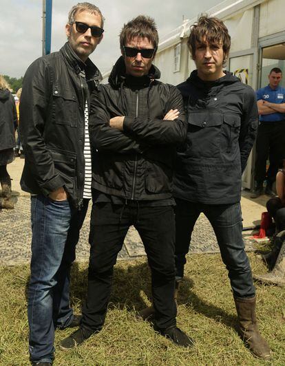 Andy Bell, Liam Gallagher y Gem Archer.