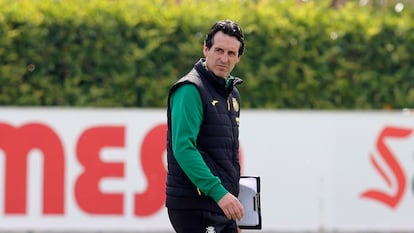 El entrenador del Villarreal, Unai Emery, este martes en el entrenamiento.