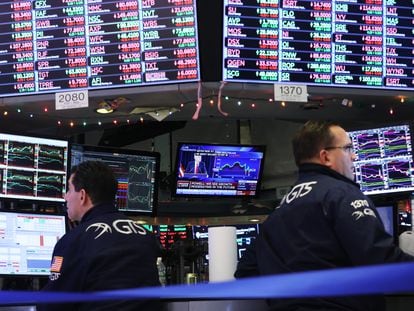 Operadores en la Bolsa de Nueva York. Reuters