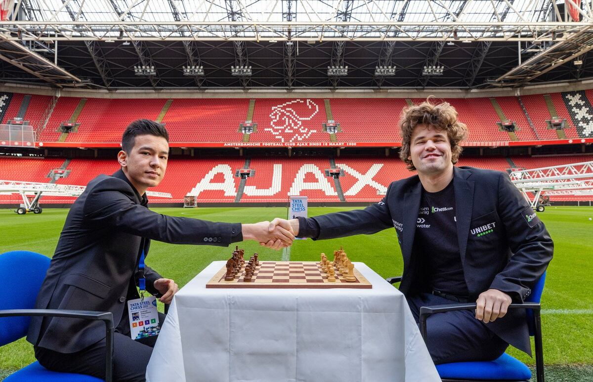 Torneo de Ajedrez de Wijk aan Zee Abdusattórov manda y Carlsen no
