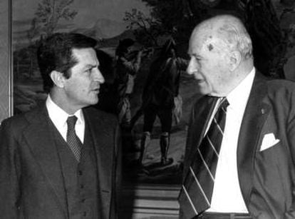 Adolfo Suárez (esq.) i Josep Tarradellas.