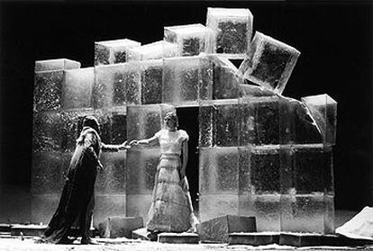 Una escena de la producción del teatro de la Monnaie de Bruselas de la ópera &#39;Wintermärchen&#39;, de Philippe Boesmans.