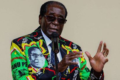 Robert Mugabe, en una imagen de 2016, dirigió su país, Zimbabue, con mano de hierro desde 1980 a 2017.