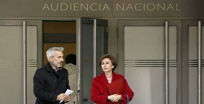 Imanol Arias, a la salida de la Audiencia Nacional, tras recoger la querella contra él a principios de mayo.