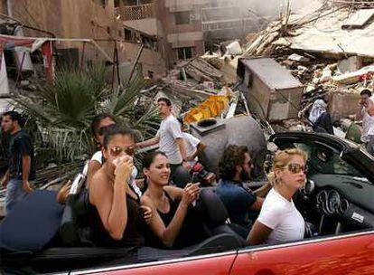 El fotógrafo estadounidense Spencer Platt, de la agencia Getty Images, ha ganado el World Press Photo 2006 con una instantánea tomada en agosto pasado en Beirut.