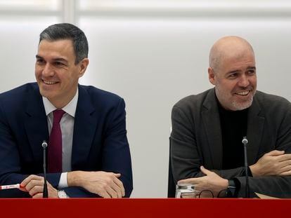 El secretario general del PSOE y presidente del Gobierno, Pedro Sánchez, durante su reunión con el secretario general de CCOO, Unai Sordo, este miércoles.