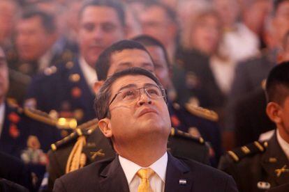 El presidente de Honduras, Juan Orlando Hern&aacute;ndez, durante una misa en la Bas&iacute;lica de Suyapa, en Tegucigalpa, este mes.