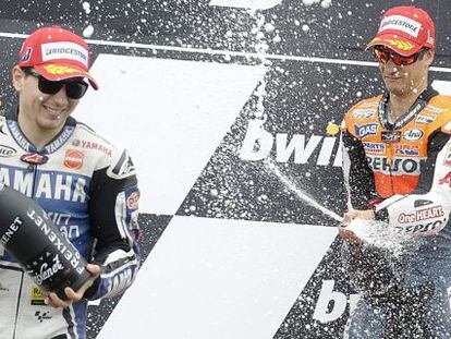Pedrosa y Lorenzo, en el podio de Brno.
