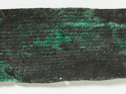 Bronce de Botorrita, hallado en Zaragoza en 1970, el texto celtíberico más largo que se conserva.