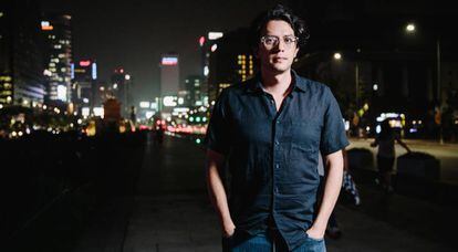 El escritor Andrés Felipe Solano, en Seúl.