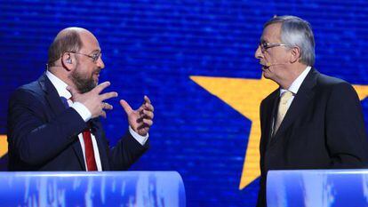Martin Schulz y Jean-Claude Juncker, antes del debate.
