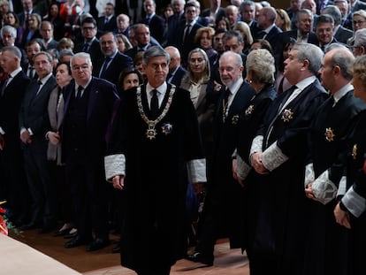 El presidente del Tribunal Constitucional, Pedro González-Trevijano, durante la toma de posesión de los cuatro nuevos magistrados.