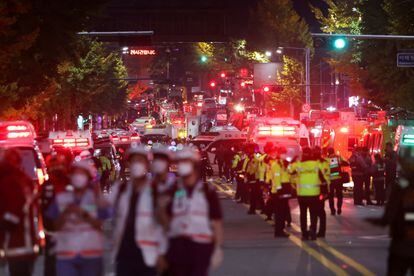 Al menos 146 personas han fallecido y más de 150 se encuentran heridas, algunas de ellas de gravedad, después de que este sábado por la noche se produjese una estampida en el centro de Seúl, la capital de Corea del Sur