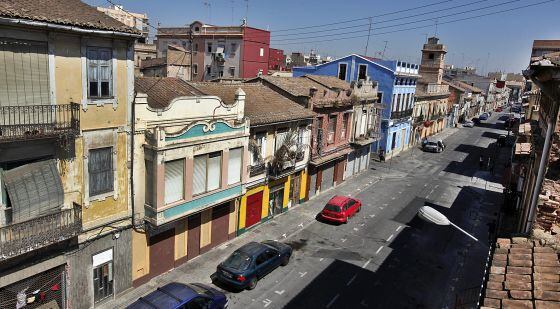 El colorido —y degradado— barrio de El Cabanyal.