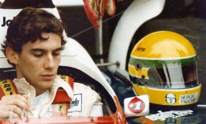 El piloto brasileño Ayrton Senna, antes de una carrera