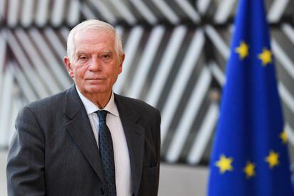 El alto representante de Política Exterior de la UE, Josep Borrell, a su llegada a la reunión de los ministros de Exteriores de la Unión Europea, este lunes en Bruselas.