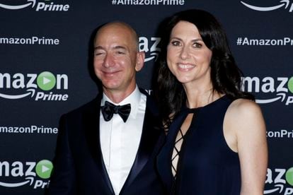 Jeff y MacKenzie Bezos, en una fiesta posterior a los Emmy en 2015.