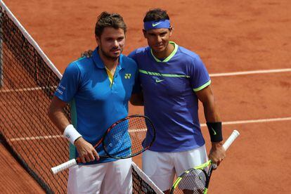 Wawrinka y Nadal posan para los medios gráficos antes del partido.