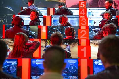 Edición 2017 de la Paris Games Week. Game me to the end of love, que decía Leonard Cohen...
