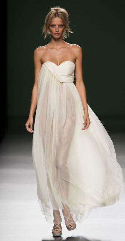 Michaela Kocianova, en el desfile de Devota & Lomba, en Madrid.