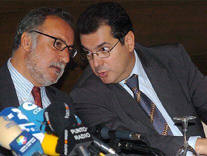 Pere Navarro y el diputado Jordi Jané, en la presentación del Congreso Internacional de Prevención de Accidentes.
