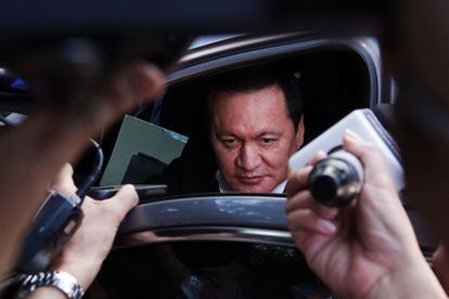 Osorio Chong a su llegada al Comité Ejecutivo Nacional del PRI para reunirse con 'Alito', el pasado 9 de febrero en Ciudad de México.