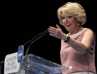 Esperanza Aguirre, durante el mitin de Móstoles.