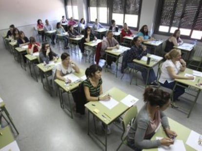 Los lingüistas achacan los fallos a las redes sociales y la falta de lectura y escritura